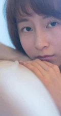 清纯长发女生室内高清近照