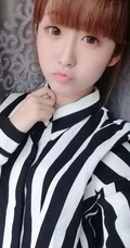 齐刘海可爱女生可爱自拍图片-小嘴嘟嘟