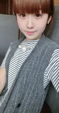 齐刘海可爱女生可爱自拍图片-小嘴嘟嘟