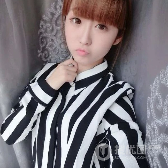 齐刘海可爱女生可爱自拍图片-小嘴嘟嘟