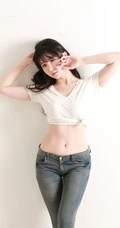 紧身牛仔裤女生的魅力-韩模连多斌高清20p