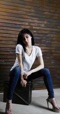 紧身牛仔裤女生的魅力-韩模连多斌高清20p
