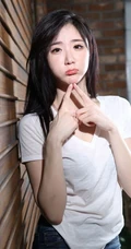 紧身牛仔裤女生的魅力-韩模连多斌高清20p