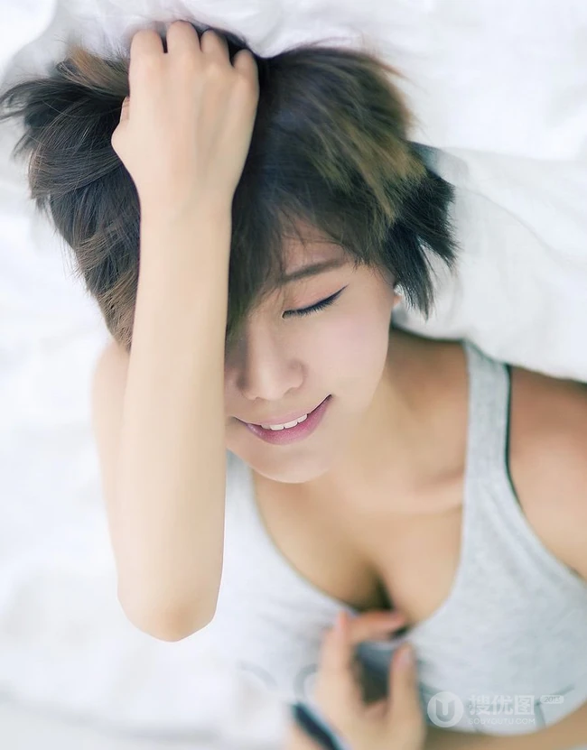 柳智慧-短发的美-长发的媚-女生智慧高清图片