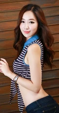 女生申海莉 牛仔短裤高清图片写真
