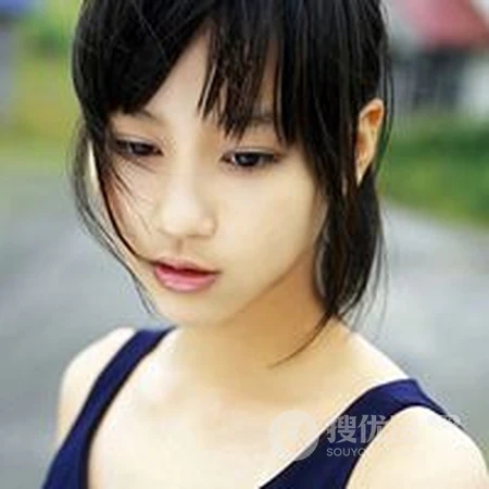 短发女生发型可爱头像