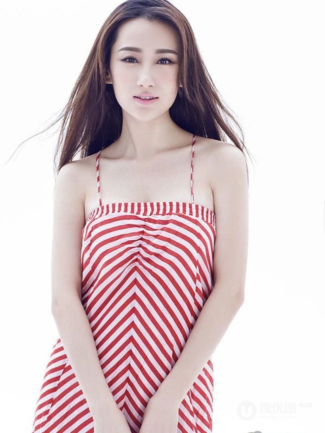 长发女生高洋纯美居家写真气质6p