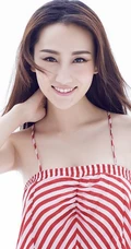 长发女生高洋纯美居家写真气质6p