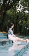 艺术学校清纯校花-黄灿灿校园游图片