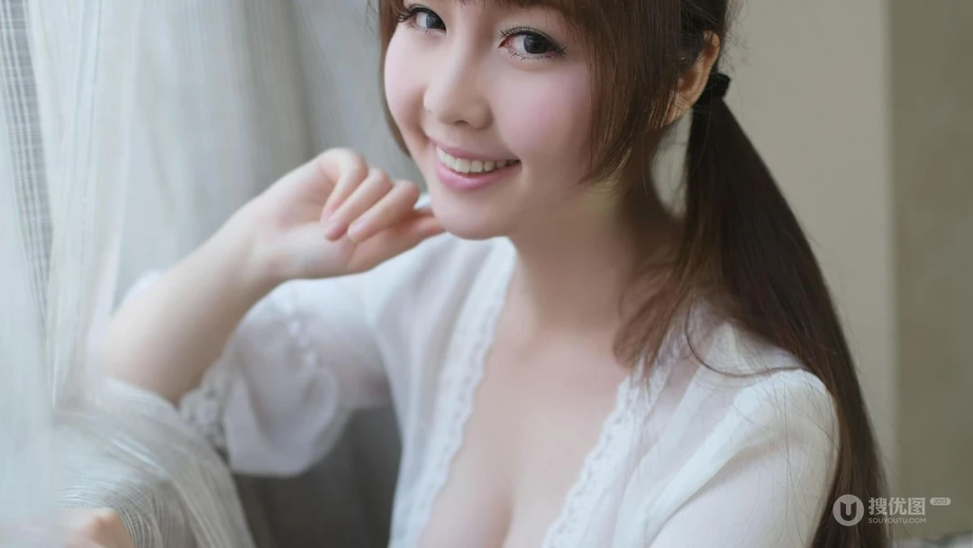 养眼性感睡衣美女高清壁纸桌面