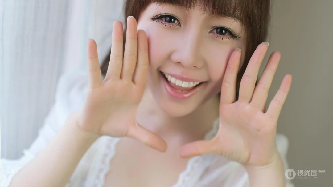 养眼性感睡衣美女高清壁纸桌面
