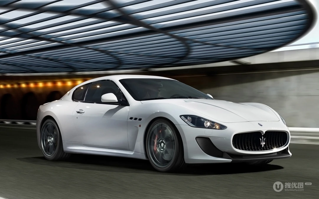 名车Maserati 玛莎拉蒂白色高清壁纸