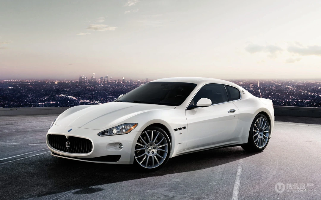 名车Maserati 玛莎拉蒂白色高清壁纸