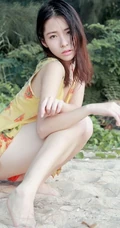 有点小清新 沙滩泳装女生清新小气质写真图集