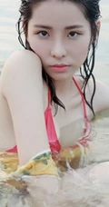 有点小清新 沙滩泳装女生清新小气质写真图集