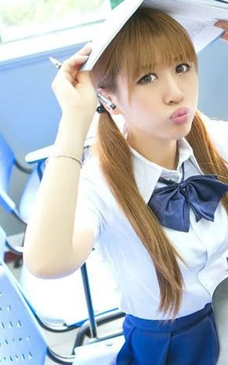 女生模特王佳佳的学生吸睛