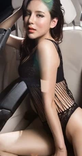 宝马主题造型汤天颖气质柔美抢眼球