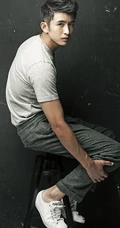张云龙帅气图片写真 短碎发型自信阳光