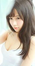 清新肩带睡裙妹子居家写真 唯美画面如梦似幻