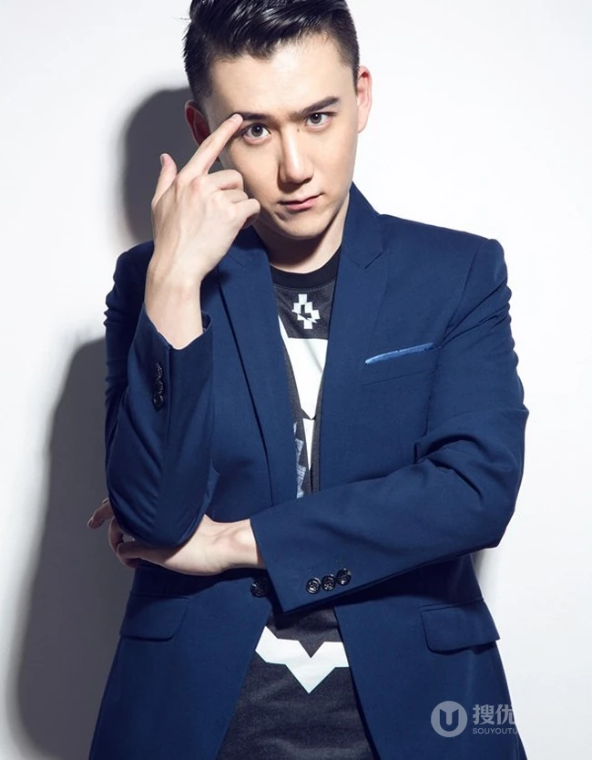 嘻哈绅士张正言休闲西装写真图片