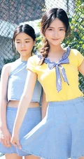 一对可爱女生，她们叫夏天和秋天