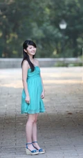 日本清纯气质女生铃木爱理欧洲纯情街拍HD