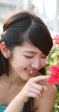 日本清纯气质女生铃木爱理欧洲纯情街拍HD