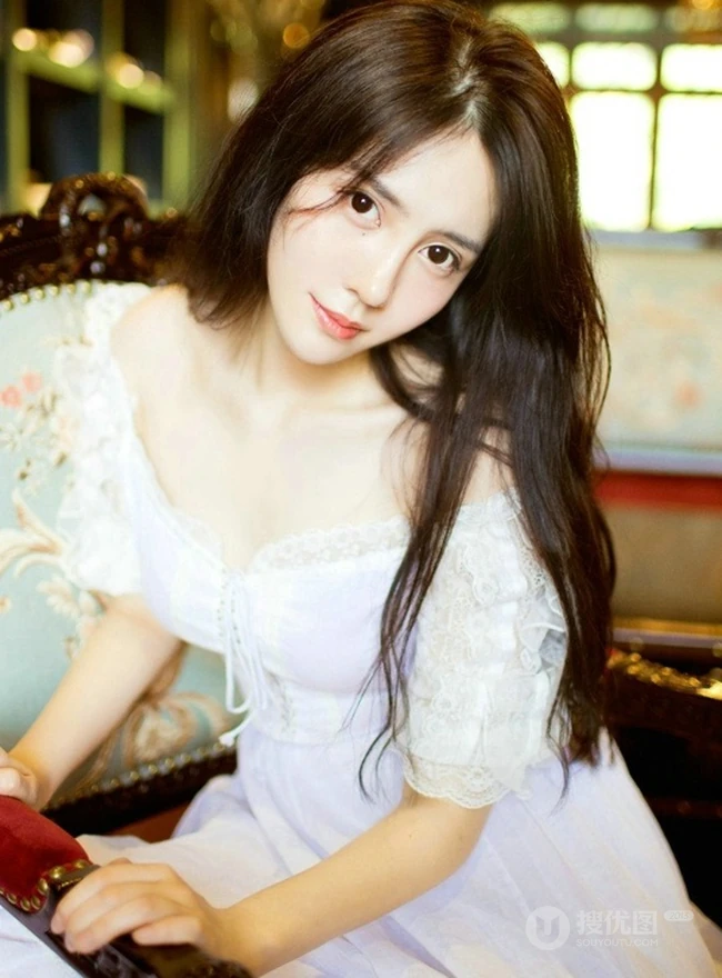最美留学生 清纯亚洲女生赖诗滢唯美写真日记