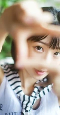 可爱清纯可爱女生 纯净笑容沁人心