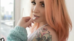 欧美美女的纹身个性电脑壁纸