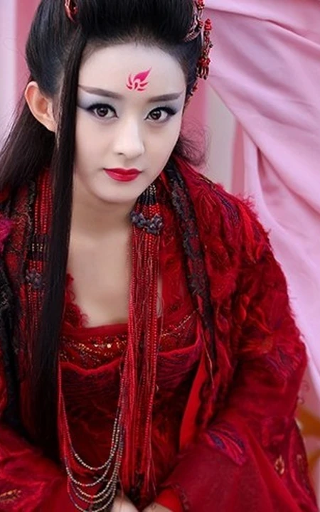 热播剧《花千骨》妖神出世剧照-赵丽颖冷艳红装不怒自威