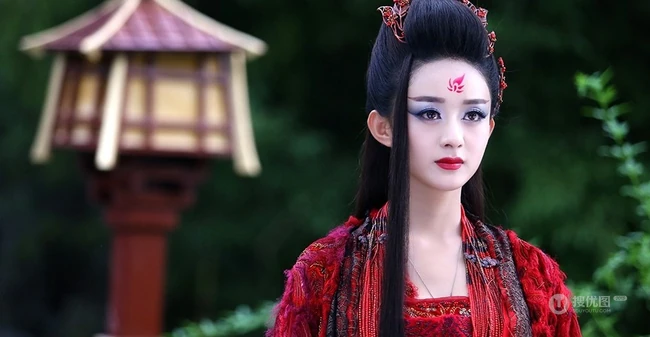 热播剧《花千骨》妖神出世剧照-赵丽颖冷艳红装不怒自威