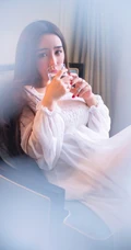 女生模特儿郭芸萌唯美朦胧白裙写真照