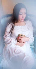 女生模特儿郭芸萌唯美朦胧白裙写真照