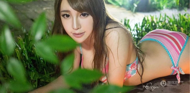 气质女生黄梦羡温泉度假高清家居写真 推气质女生10.1日