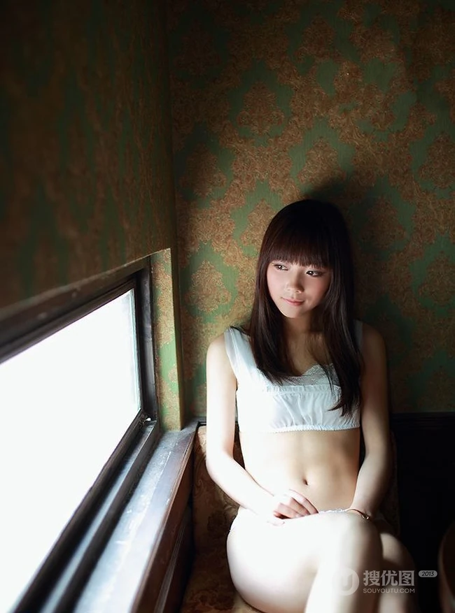 素颜女生纯美家居服室内写真 清纯系《花季少女》