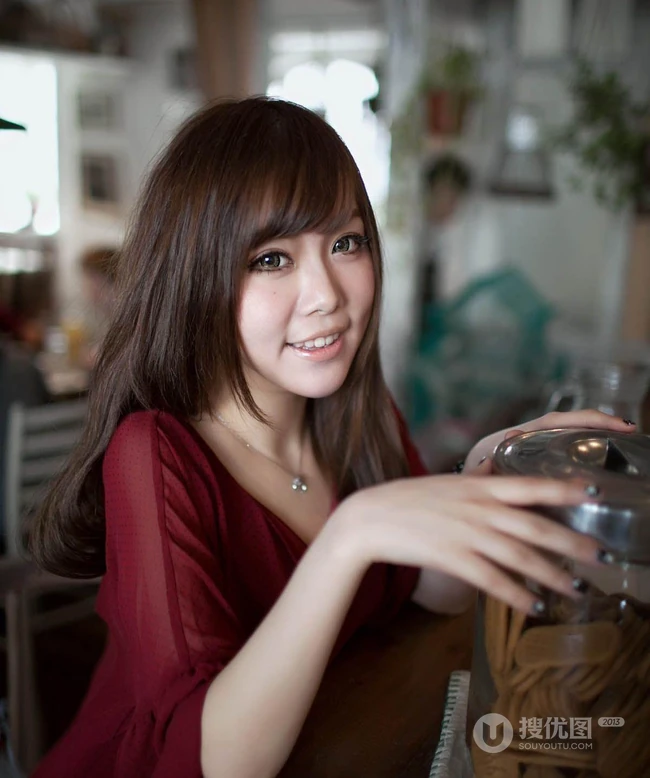 居家清纯女生清新写真图片