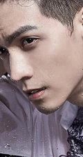 台湾男神任言恺高清写真 白衫清透显男神气质