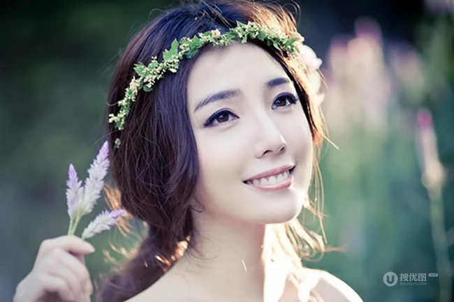 薰衣草女孩-如薰衣草般散发出淡淡的清香