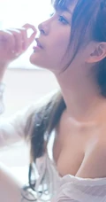 清纯大眼女生夏木颖~浅粉浅粉的家居服室内写真