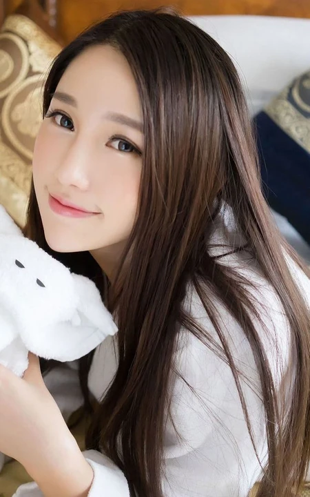 浴袍大美人刘奕宁-清纯甜美可人高清写真