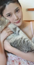 清爽的室内-女生璐瑶可爱小睡衣室内写真