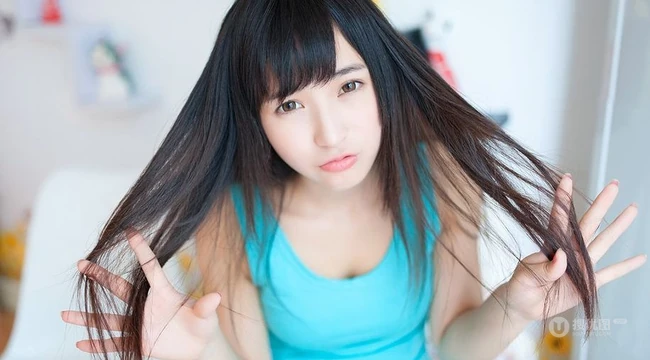 眼神清澈-清纯动人 学生妹子张楚Aimee高清写真