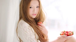 氧气美女裴紫绮私房床照壁纸