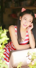 90后邻家女孩《李喆美》精选甜美可人写真，