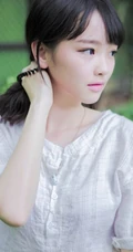 很纯很萌哒 齐刘海可爱女生清新可爱写真