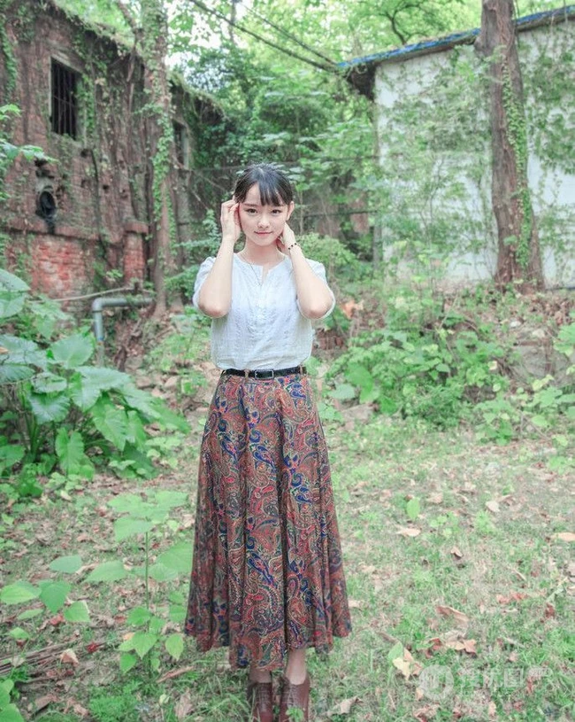 很纯很萌哒 齐刘海可爱女生清新可爱写真