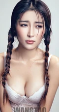 嫩模何静家居写真 还有那美丽的麻花辫