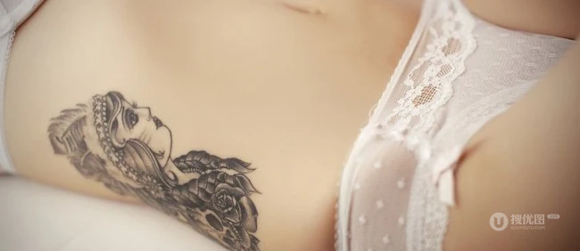 纹身女模小瑜高清家居服近镜头写真图案 第4张