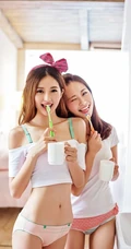 嫩模陈彦儿和她闺蜜的开心日记-洗刷刷加家居风哦